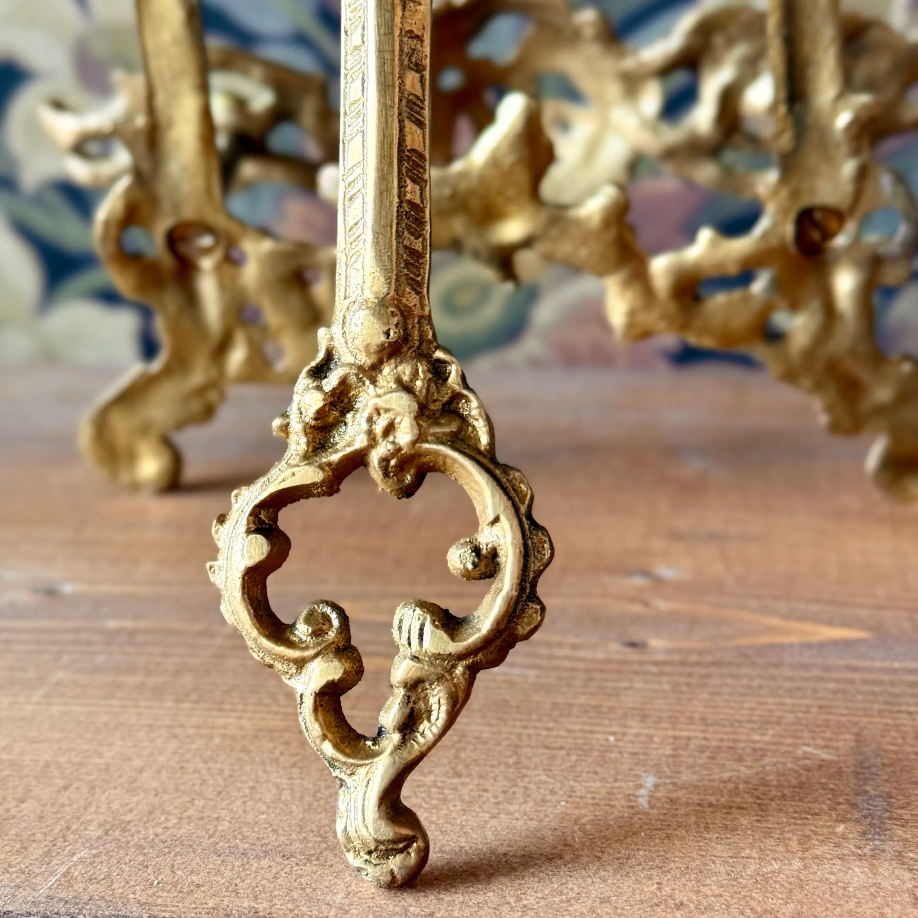 Antiqued Victorian Brass Easel - Image 4