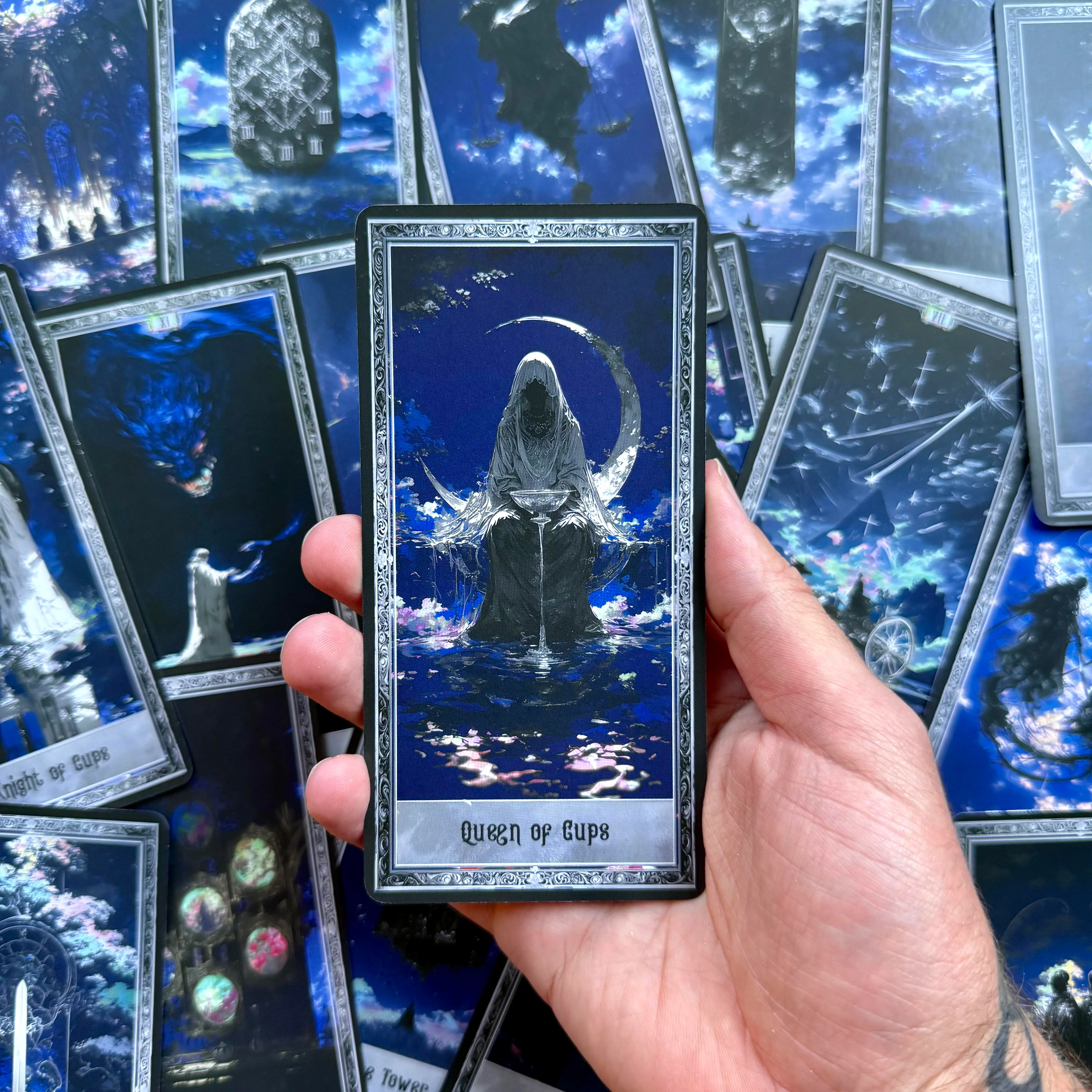 Opaline Tides Tarot Deck - Image 3